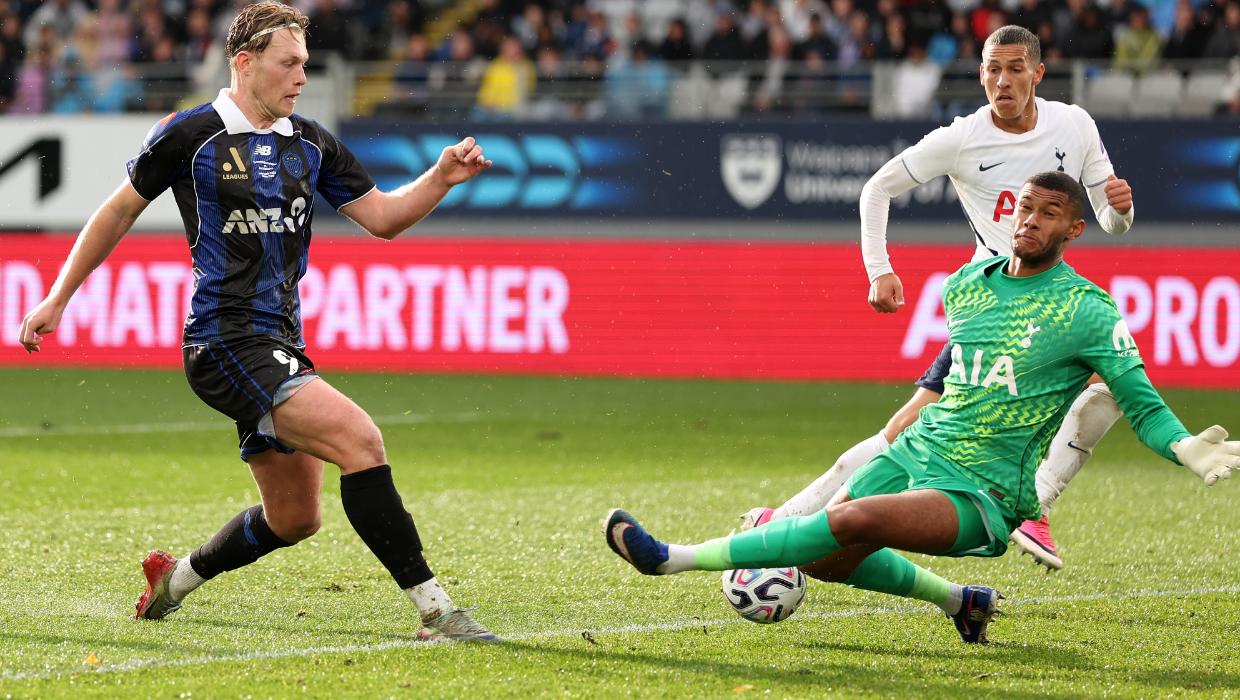 Auckland FC’s new era begins with loss to youthful Tottenham Hotspur in front of record crowd - Stuff