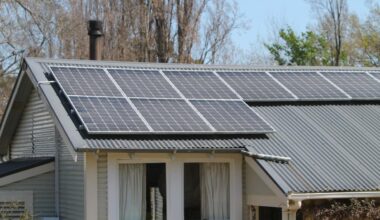 Plug-in solar systems could be on sale this year, Seymour says - stuff.co.nz
