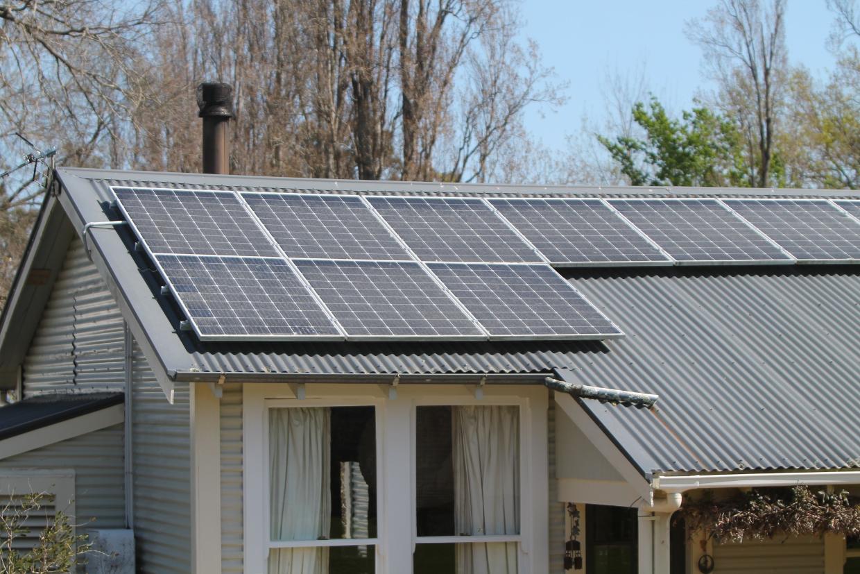 Plug-in solar systems could be on sale this year, Seymour says - stuff.co.nz