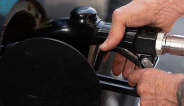 Major oil companies scoop eye-watering profits US-Iran fighting balloons energy prices - Stuff