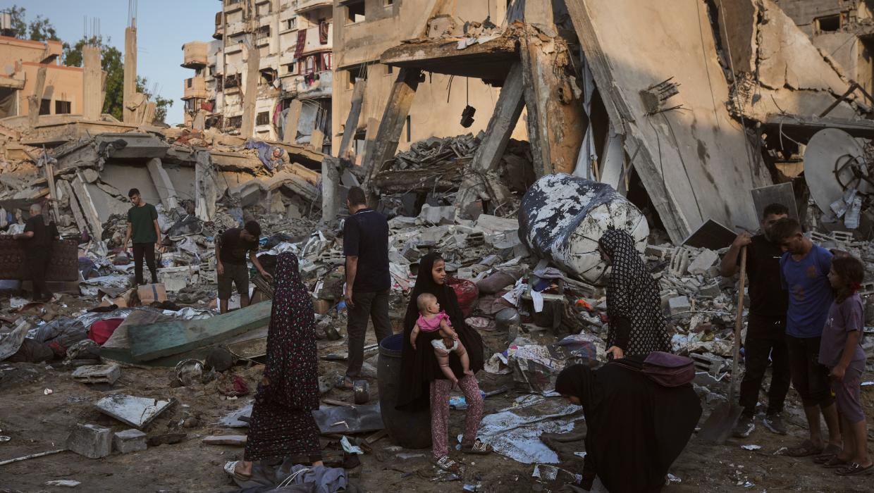 Hamas agrees to disarm in Trump deal to end Gaza war - Stuff