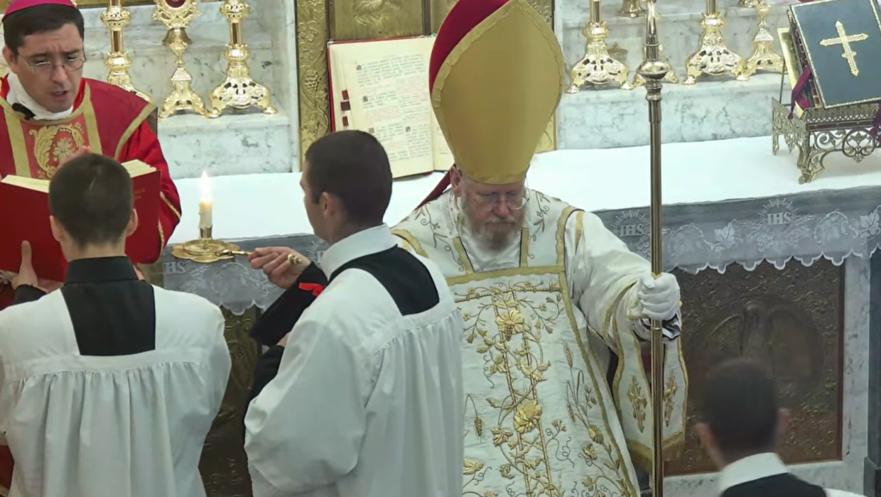 Kiwi priest excommunicated after dramatic break with Catholic Church - Stuff