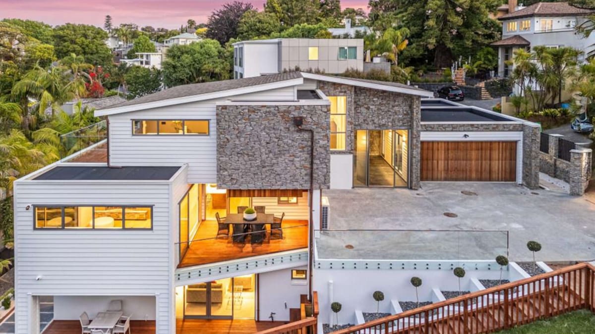Developer Jeff Gao: How a Double Grammar mansion and Rolls-Royce lifestyle crashed in months