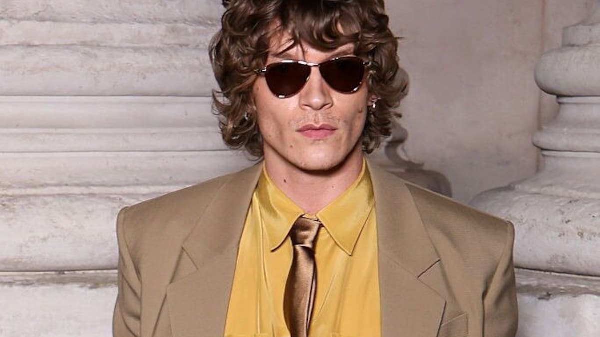 How To Wear A Tie In 2026: The Biggest Menswear Runway Trends To Try