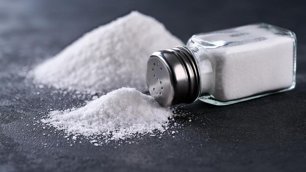 The Health Ministry recommends that adults consume no more than about 2,300 milligrams of sodium per day (Photo: itor/Shutterstock) מלח