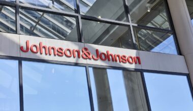 Johnson & Johnson offers $9.5 billion to settle talc lawsuits - NZ Herald
