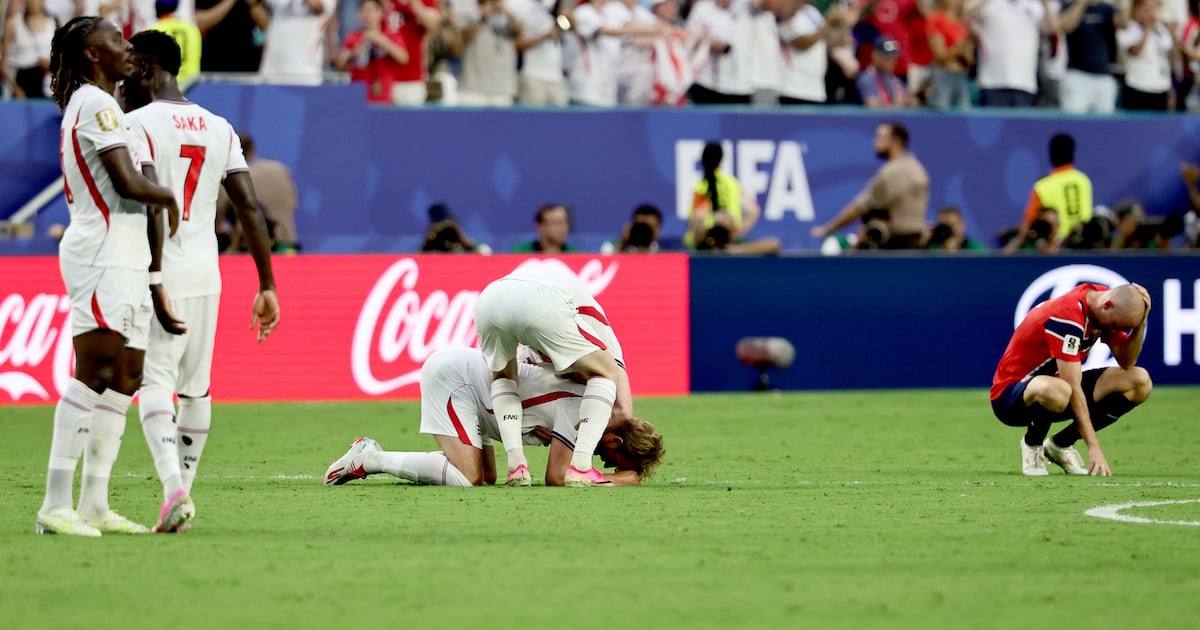 Soft drink advertising at World Cup 'contributes to rising obesity'