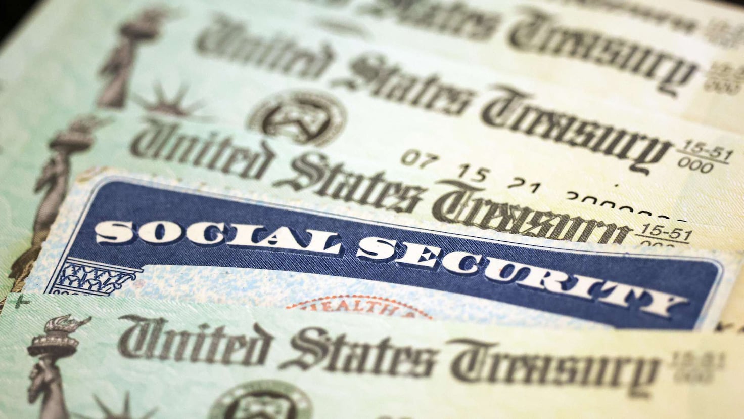 At what age is Social Security no longer taxed in the US?