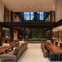 © Ernest Theofilus Beyond The Courtyard House / RCAB Studio - Interior Photography, Chair