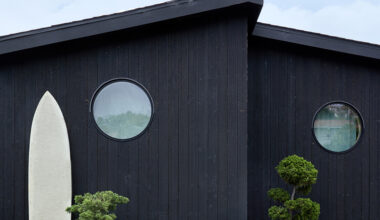 This Oak-Clad Beachside Trailer is Like Good Denim: Well-Worn and Forever Stylish