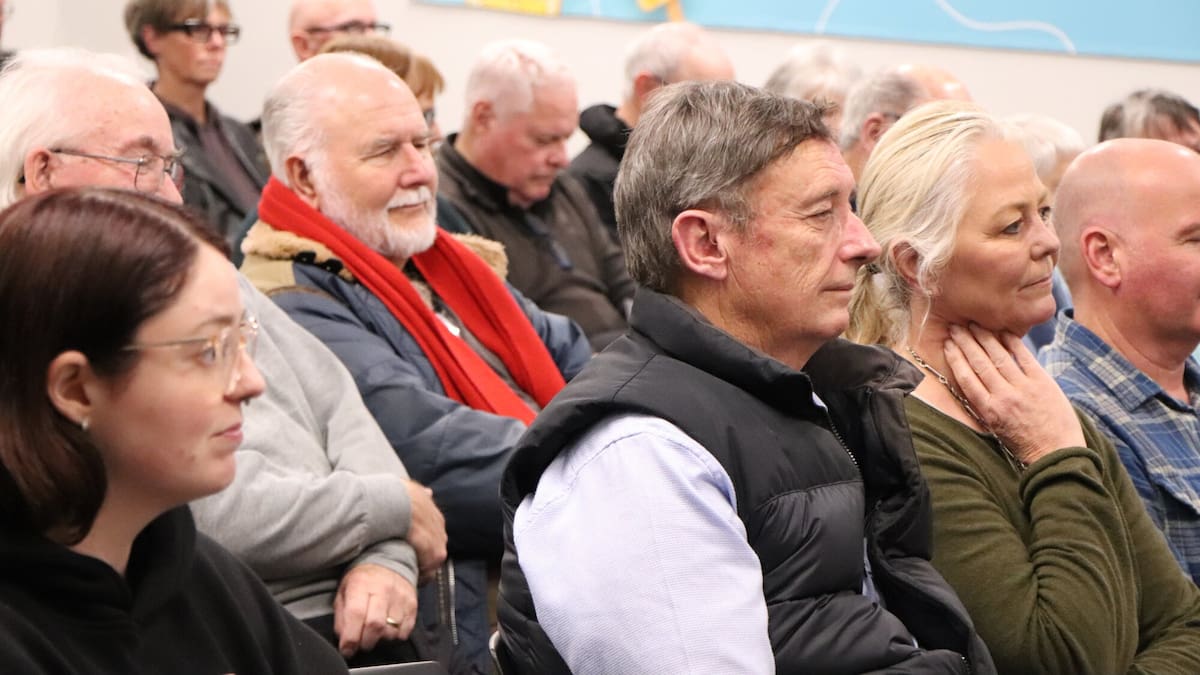 Pāpāmoa residents rally against second Tauranga toll on new interchange