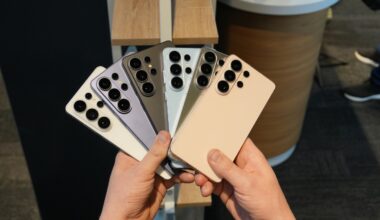 Samsung’s smartphone business posts its first-ever loss