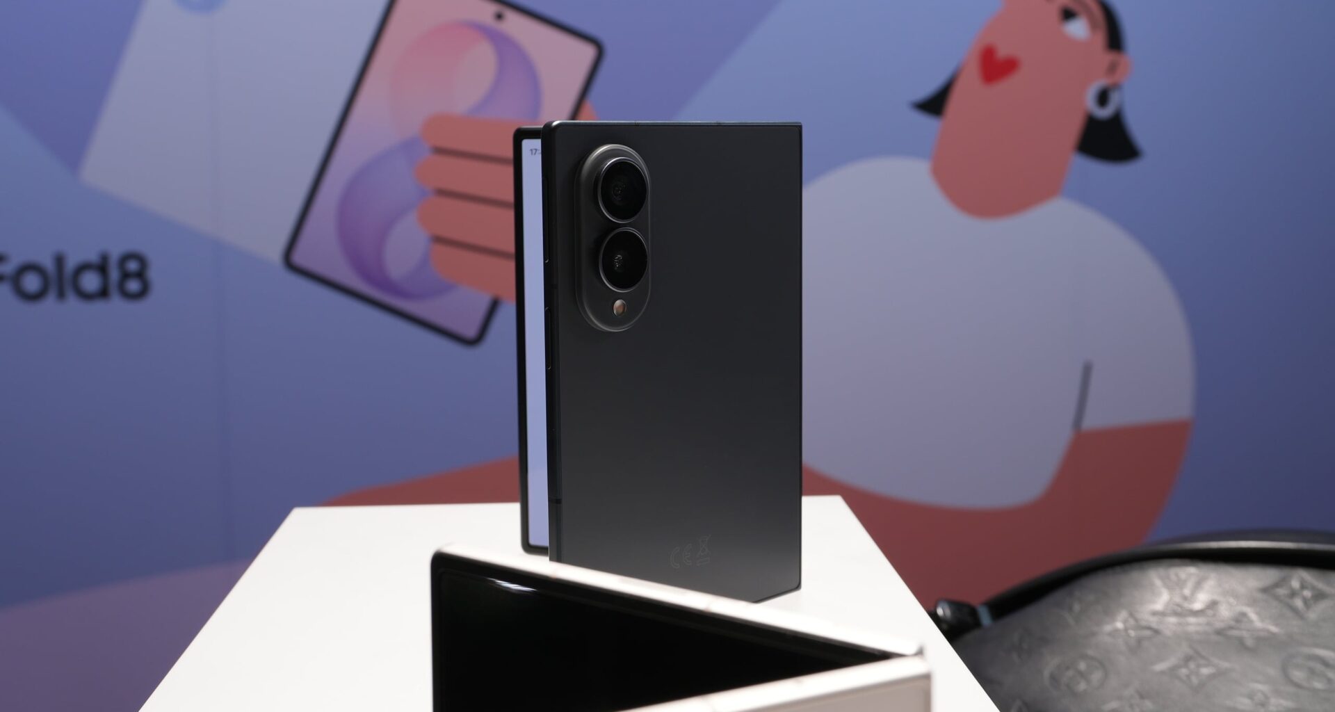 TM Roh makes it clear Samsung isn't scared of Apple's foldable iPhone