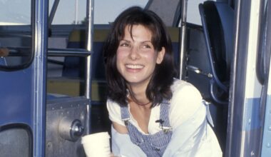 20 Stunning Vintage Photos of Sandra Bullock