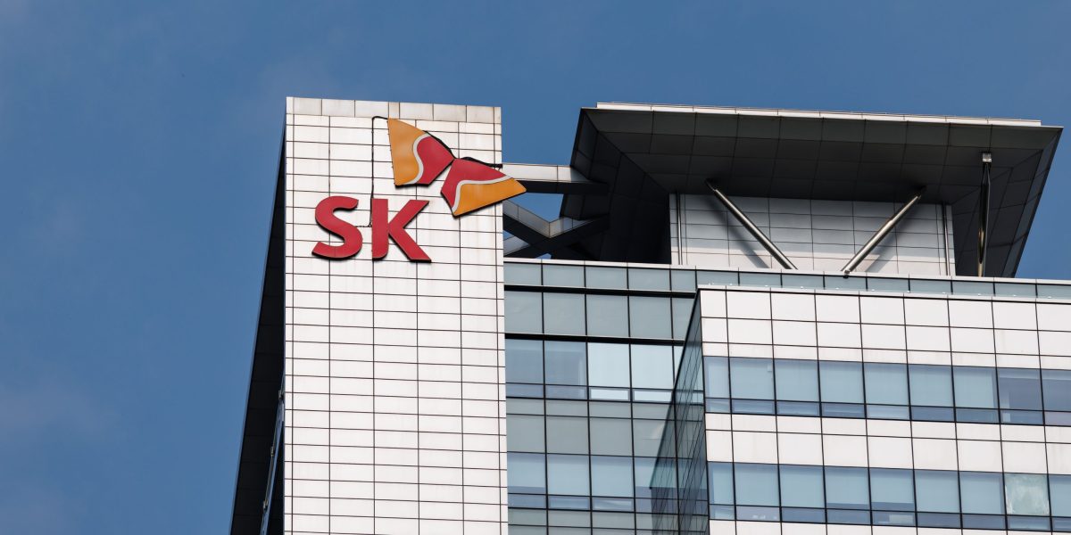 SK Hynix seeks access to AI investors in $29 billion U.S. listing