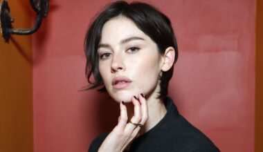 Gracie Abrams Releases New Album 'Daughter From Hell'