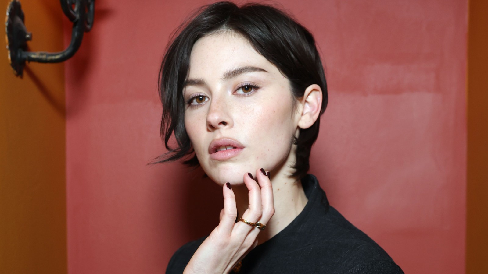 Gracie Abrams Releases New Album 'Daughter From Hell'