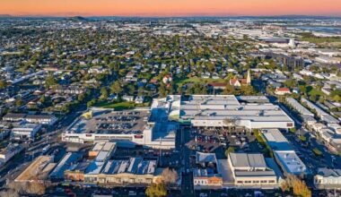 Dress Smart Onehunga mall for sale again: Australian owner Lend Lease makes third attempt to sell outlet centre