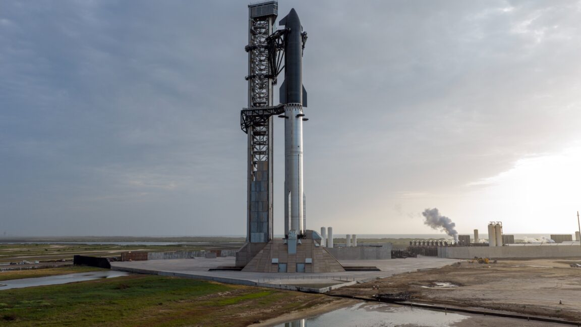 Rocket Report: India's Vikram-1 nears debut flight; AST to become rocket company?