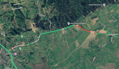 Mangatāwhiri crash: One dead, State Highway 2 closed after two-vehicle collision