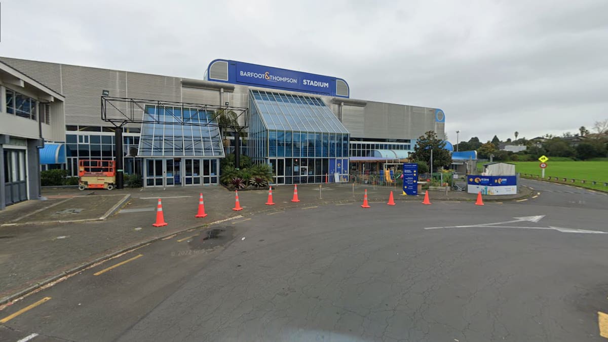 Auckland local board says Ministry of Education not paying fair share for stadium