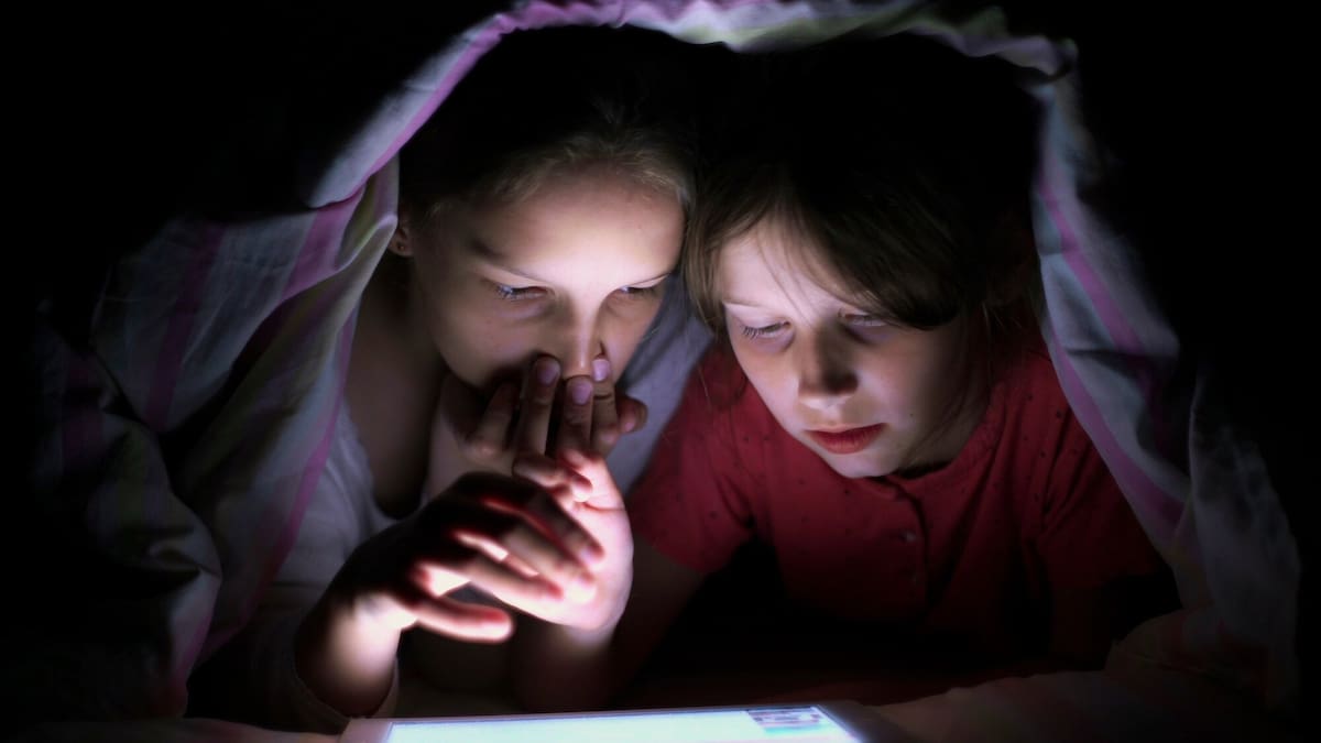 Restricting social media use can save young teens from depression, study finds