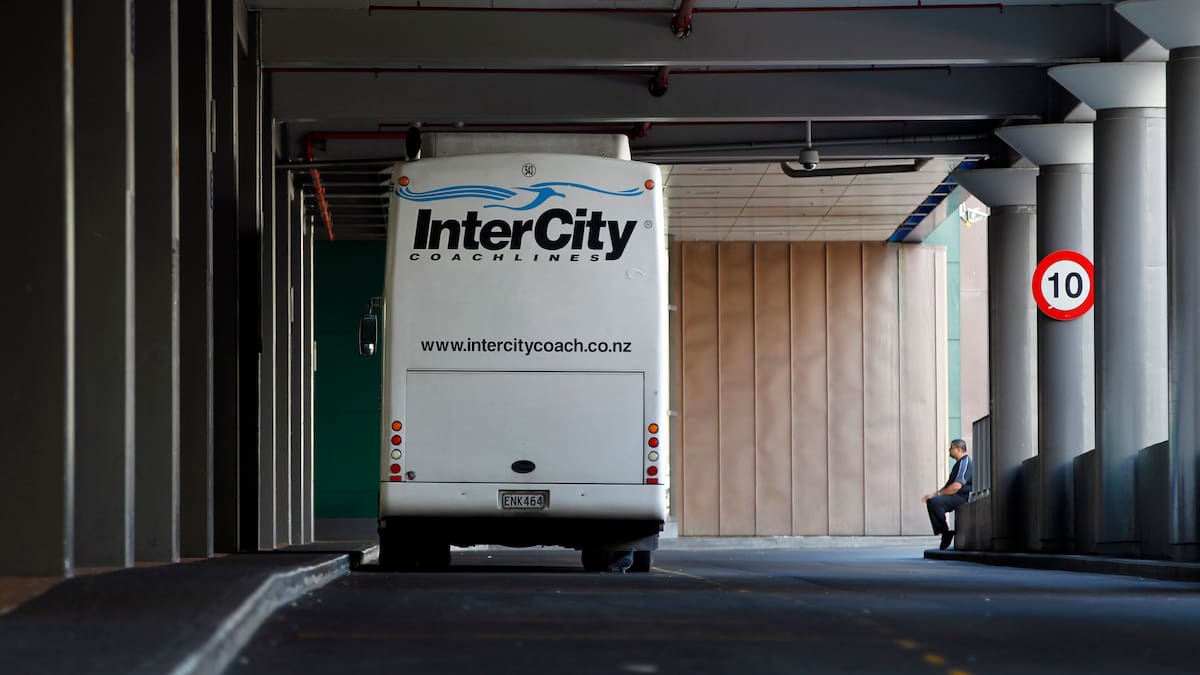 Man stranded by InterCity at toilet stop pays stranger to catch bus