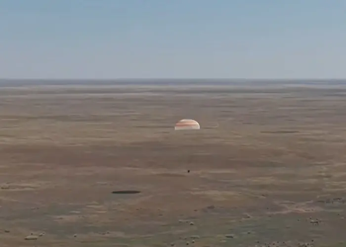 NASA astronaut Chris Williams, crewmates return from space station