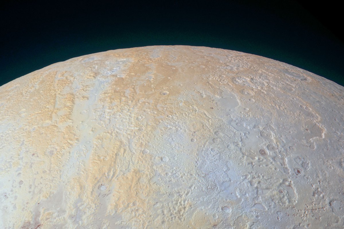 NASA's New Horizons probe awakens after long hibernation near Pluto