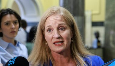 Government says sick 18- and 19-year-olds should be supported by parents, not JobSeeker benefit