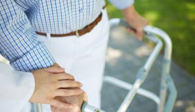 Dual-mobility hip implant lowers dislocation risk after replacement surgery
