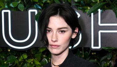 Gracie Abrams' 'Daughter From Hell' Questions About Its No. 1 Debut