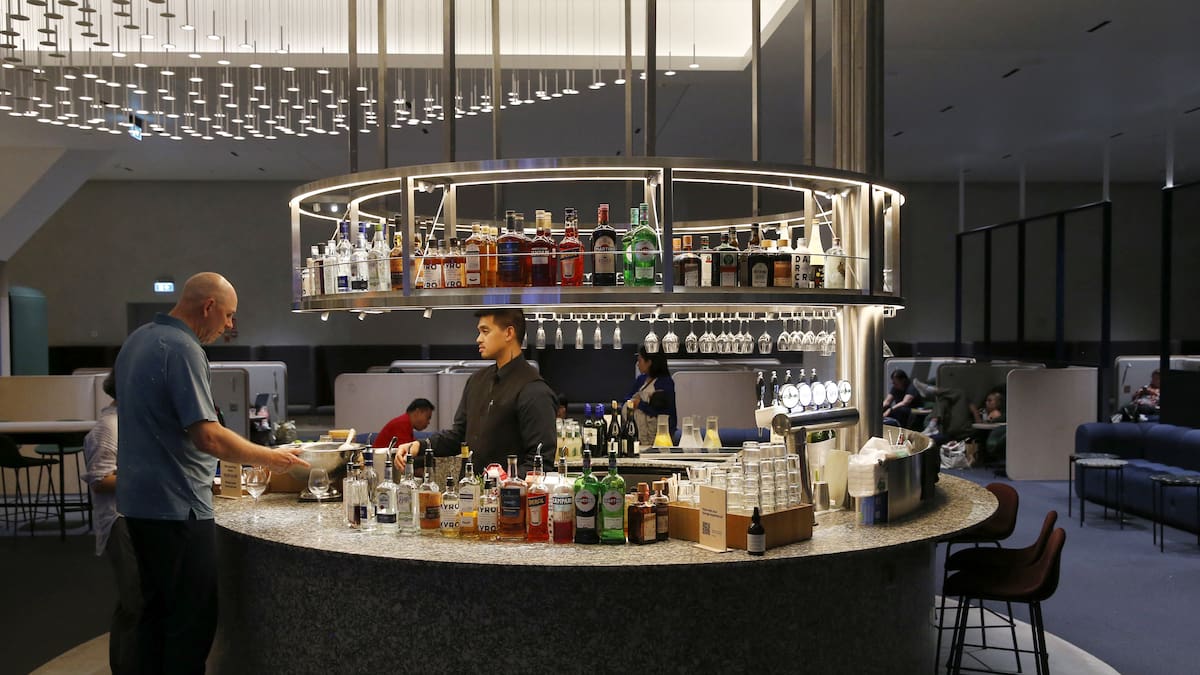 Airport lounge access firm LoungePair working on ways to help flyers pick better options, dodge crowds