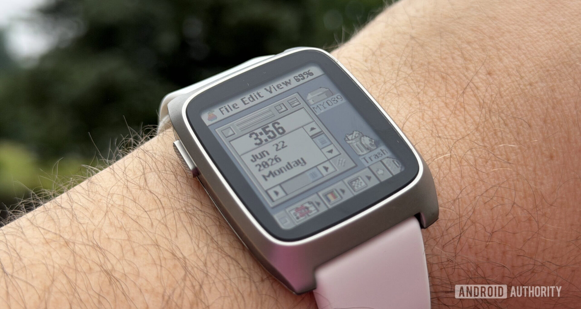 Pebble Time 2 in rain