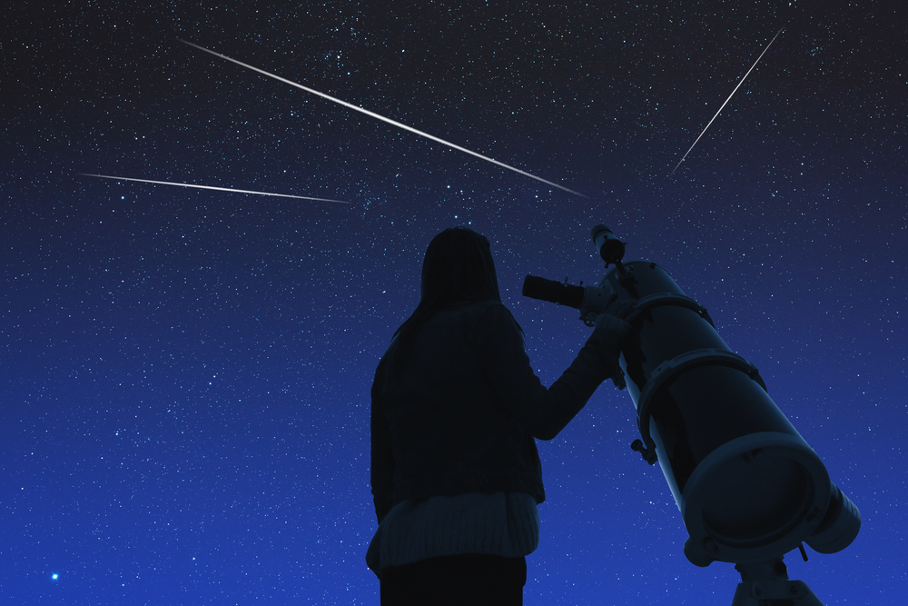 The Netherlands will see a solar eclipse and meteorites in one night