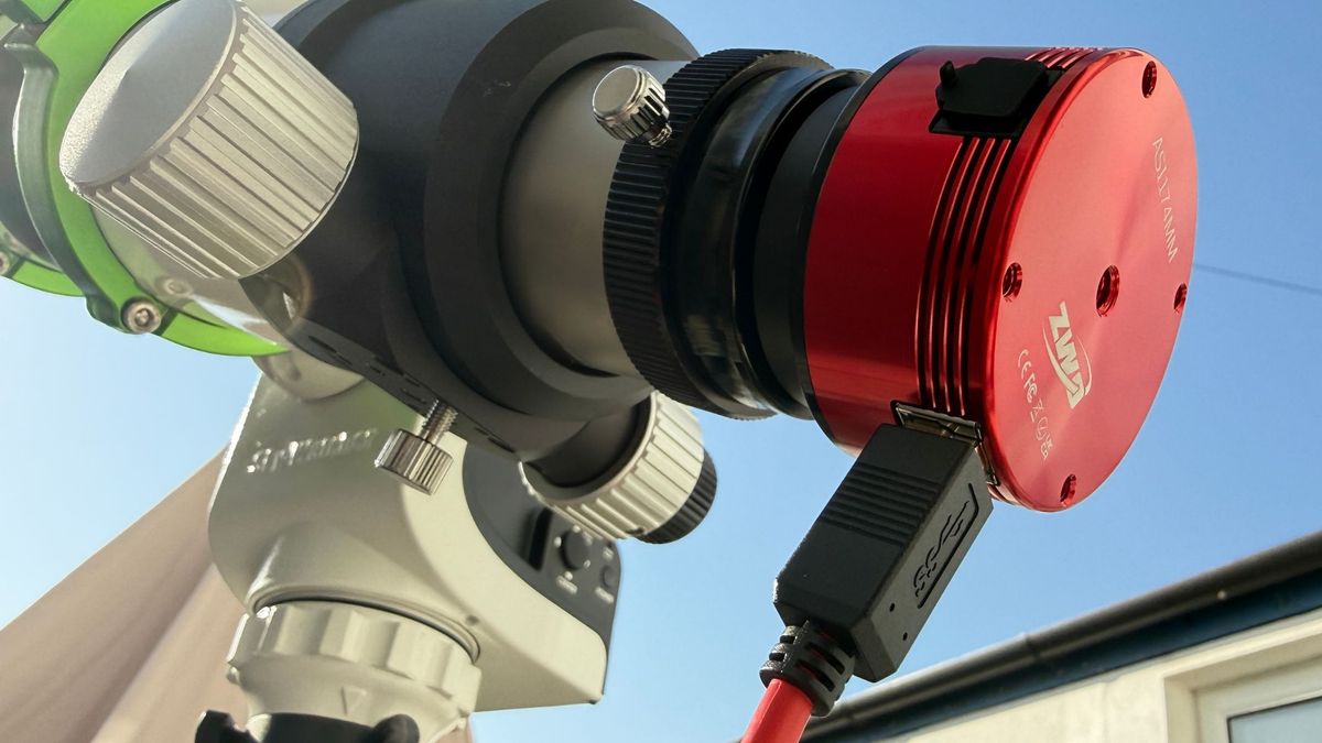 The ZWO ASI174mm mono camera connected to the Sky-Watcher Heliostar 76Ha solar telescope and Sky-Watcher SolarQuest mount.