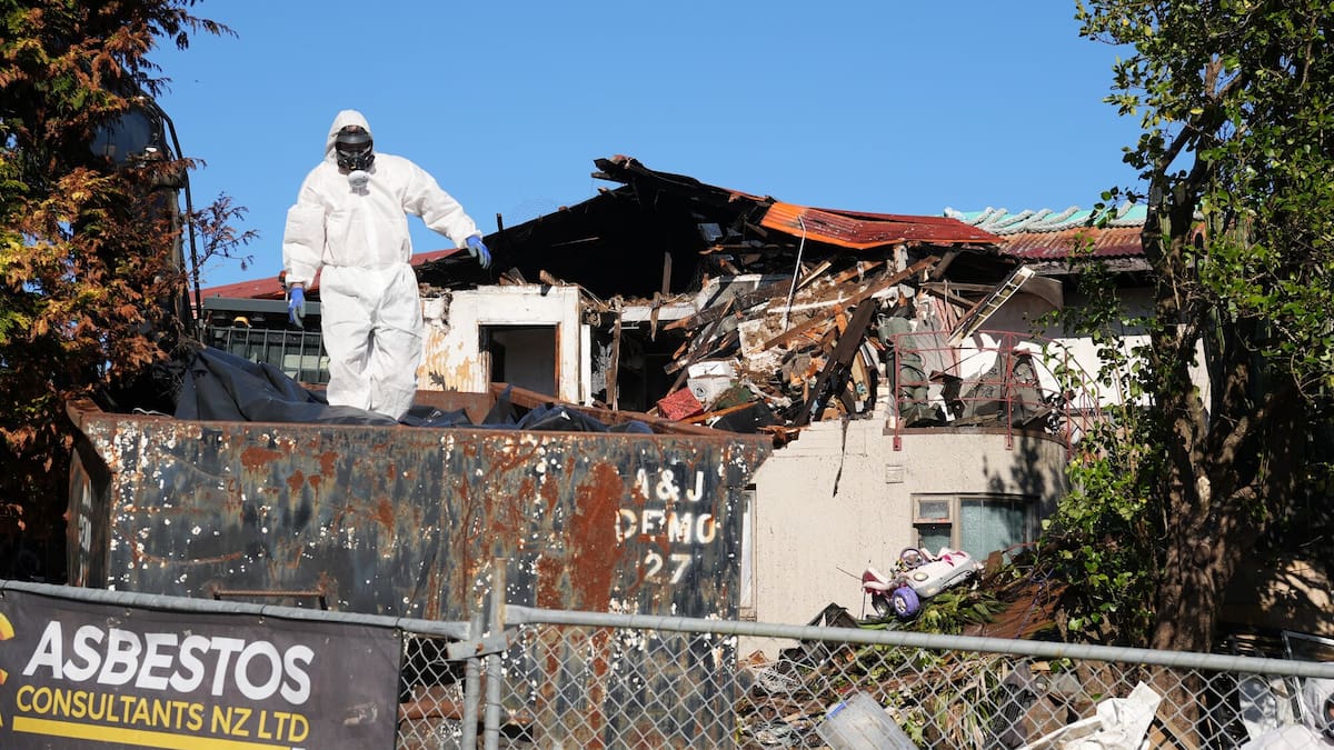 Tauranga City Council buys and demolishes ‘dangerous’ Greerton house, 16 years after fire damage