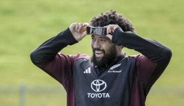 All Blacks v Ireland: How new coach is using strobe glasses for high ball improvements