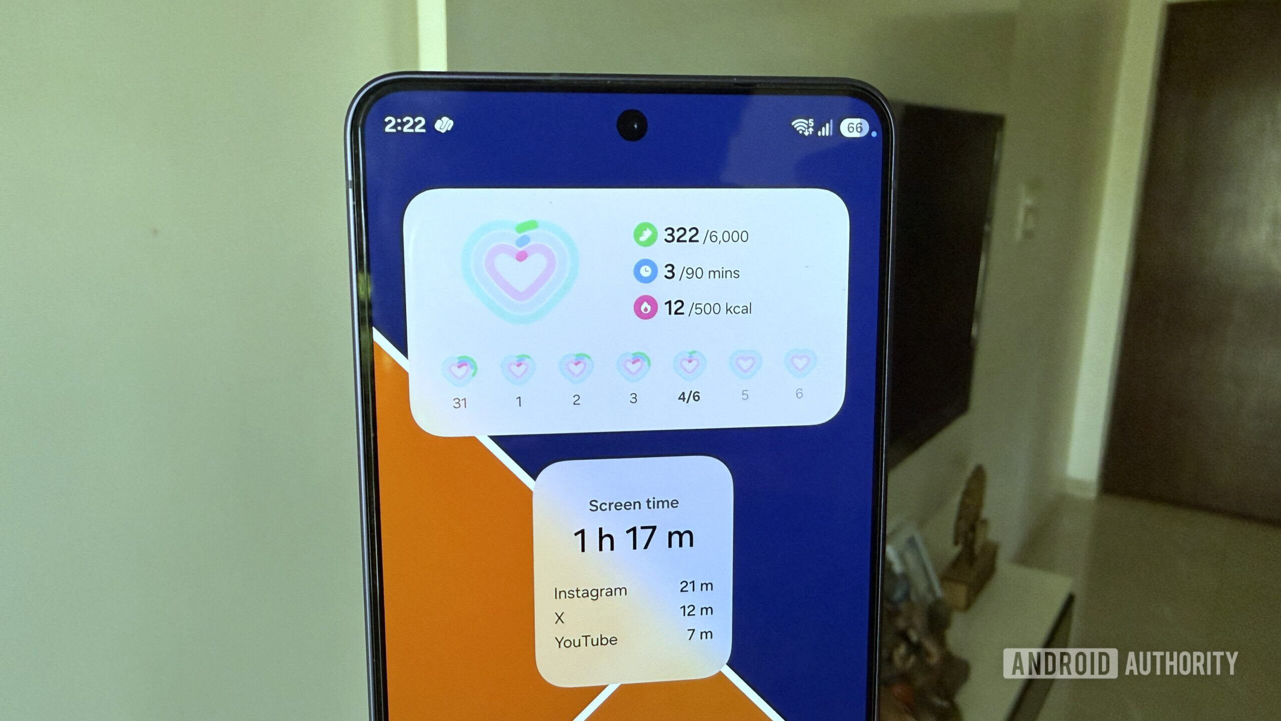 Samsung Health widget on a Galaxy phone Samsung Health widget on a Galaxy phone