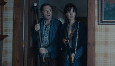 'The End of Oak Street' New Footage: Anne Hathaway, Dinosaurs in 4DX