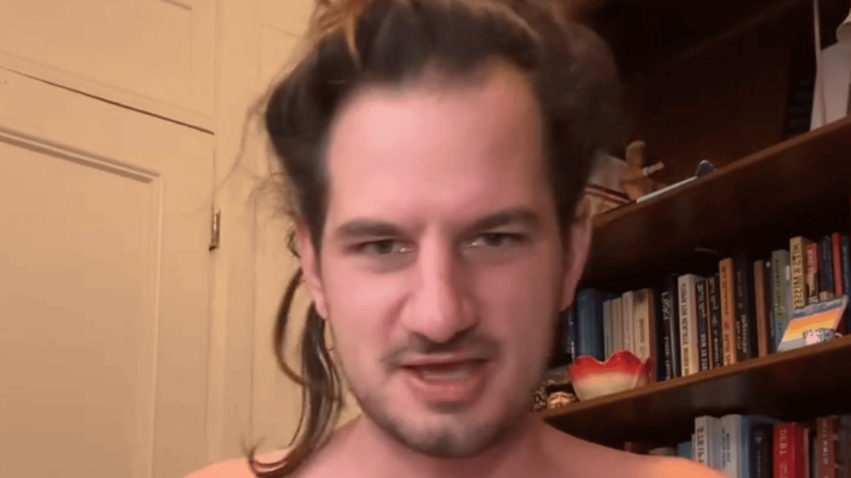 Man shows result of spending four and a half months taking steroids, not working out and drinking 24 beers a day