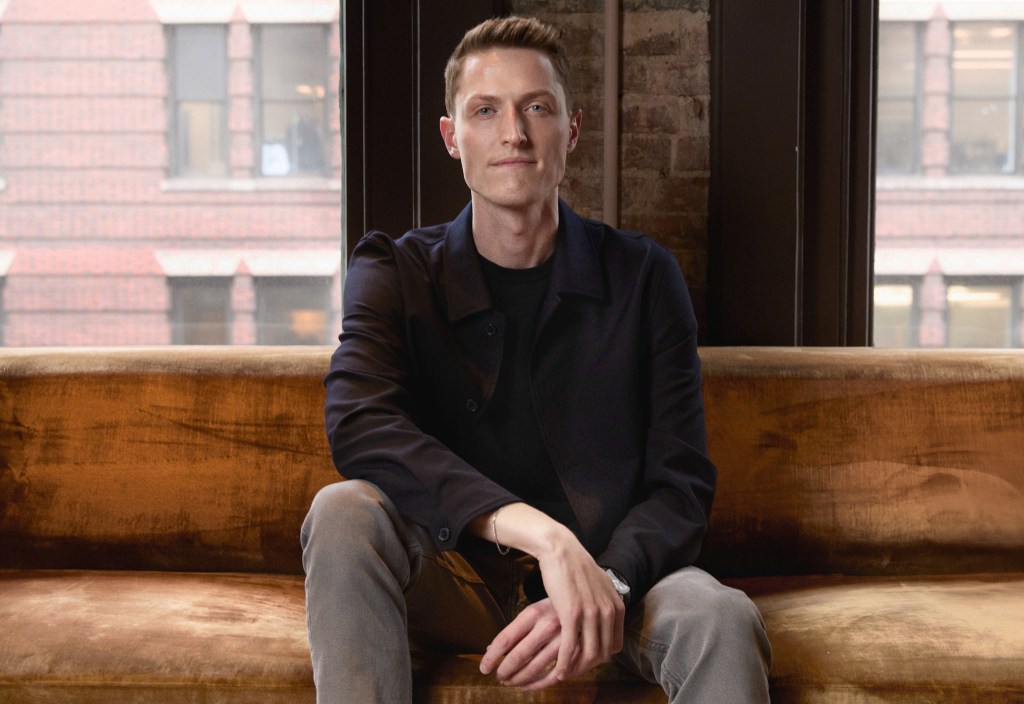 I Quit College to Build a $3B Business Competing With Amazon
