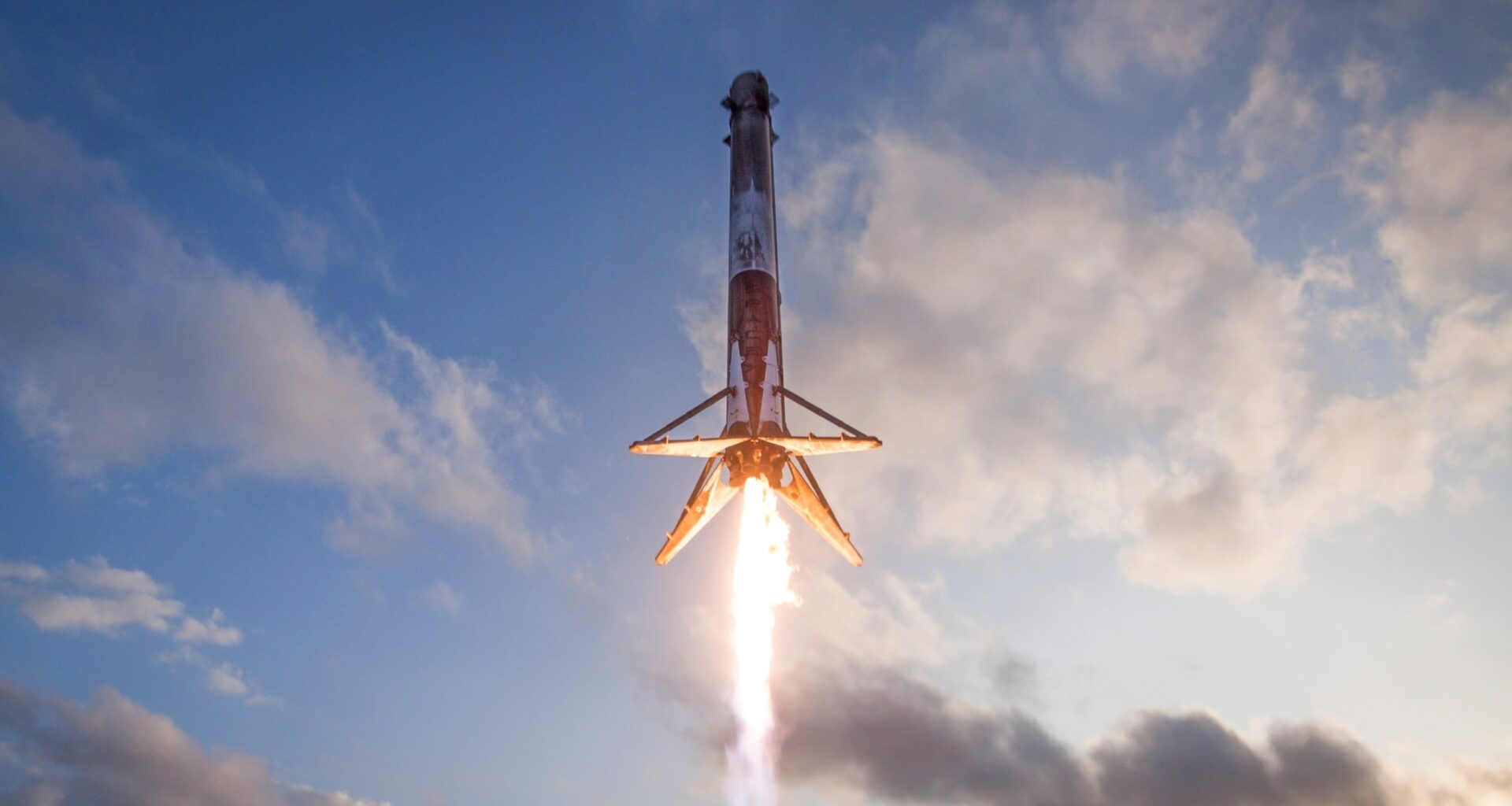 Space launch costs could fall 90% by 2040