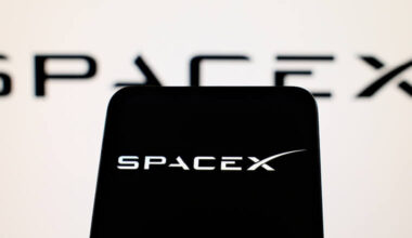 SpaceX is reportedly prototyping an AI handset
