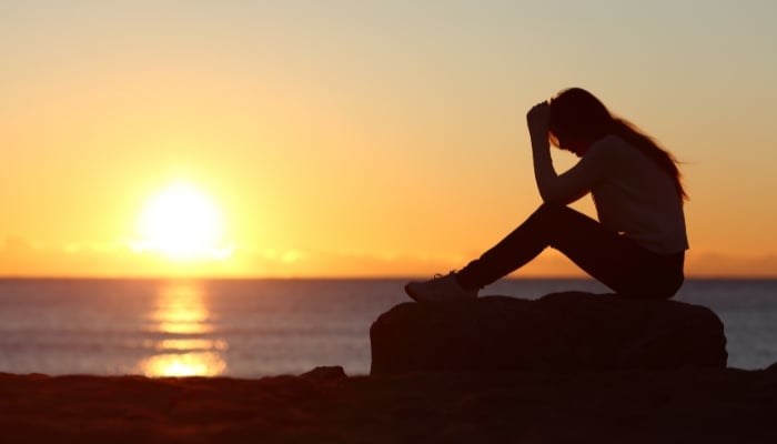 Experts suggest staying aware, cool to treat summer seasonal affective disorder