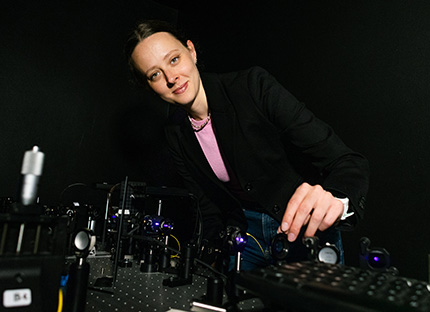 Lead author Tatjana Kleine creates quantum topologies in the laboratory.