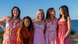 The Five-Star Weekend series stars D'Arcy Carden as Brooke, Regina Hall as Dru-Ann, Chloë Sevigny as Tatum, Jennifer Garner as Hollis, Gemma Chan as Gigi, shown here posing for a photo
