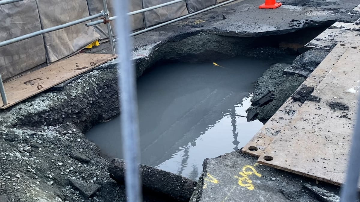 Giant sinkhole opens on Auckland street