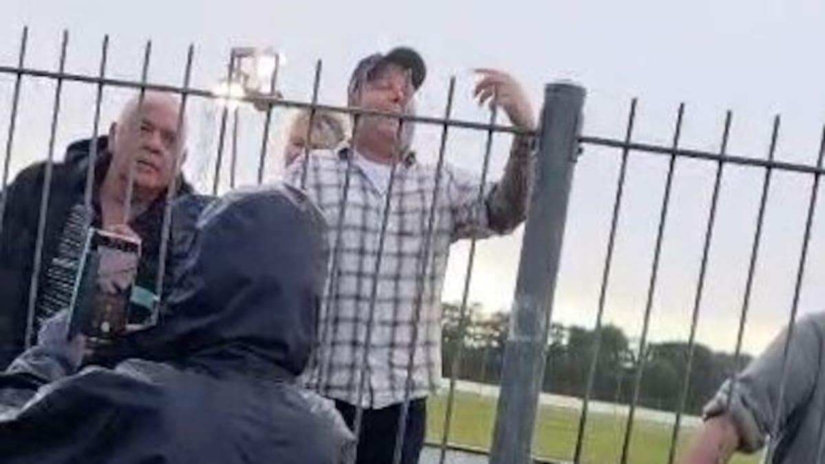 'We are gonna blow all our dogs away': Man's threat as greyhound racing ban looms - NZ Herald