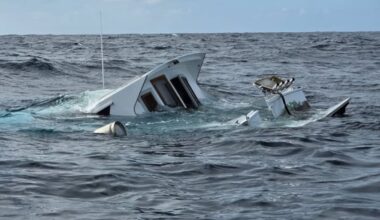 Three rescued after launch sinks near Poor Knights Islands